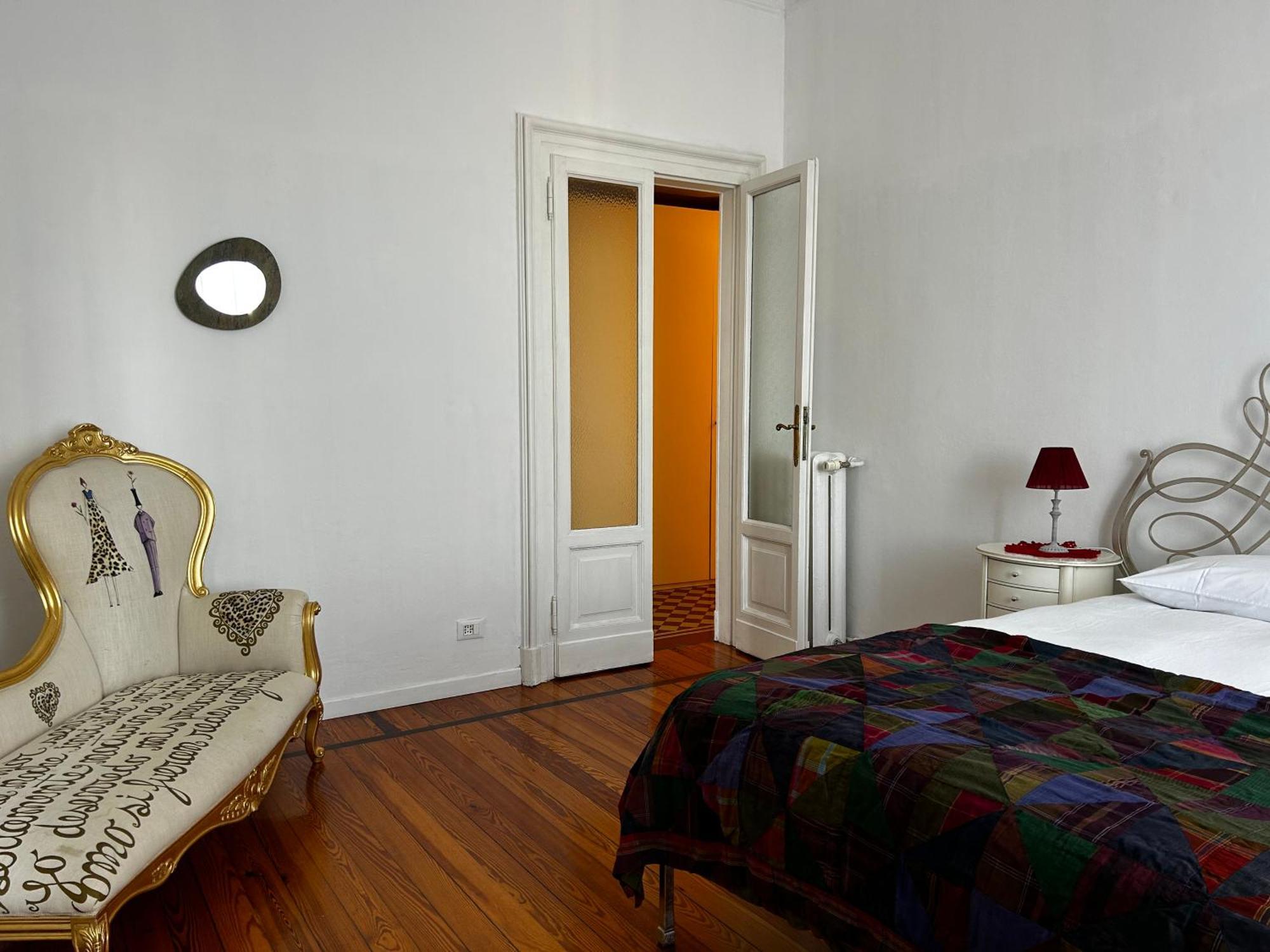 Apartamento Sant'Ambrogio With Charme Milán Exterior foto